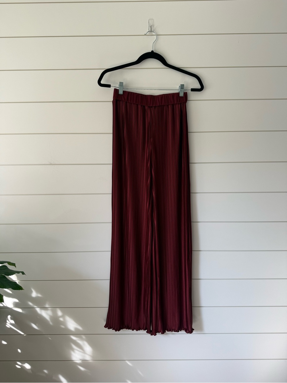 NWT Greylin Pleated Wide-Leg Pants in Burgundy Comfy Fashion Size S and L